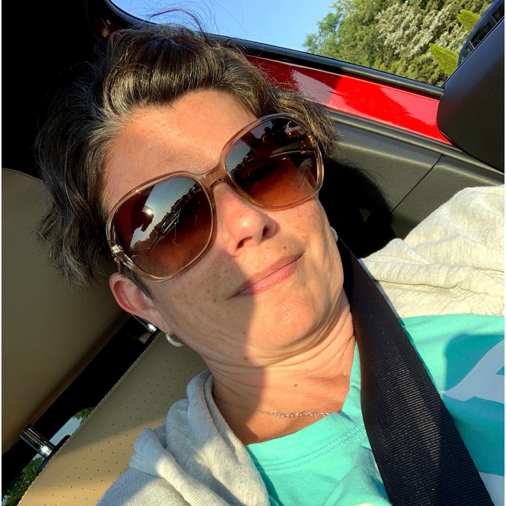 Meet your Posher, Dawn